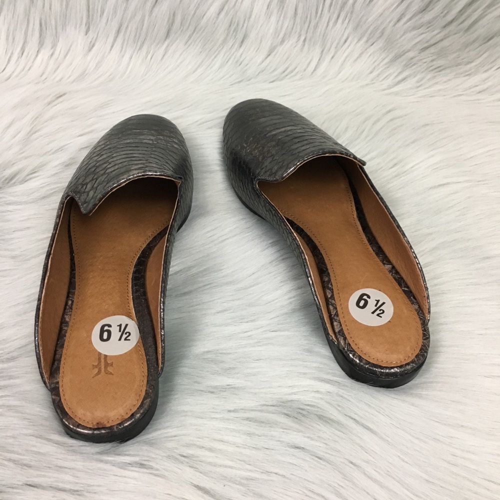 New Frye Metallic Embossed Mule - Picture 5 of 6